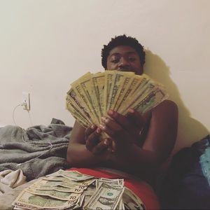 Meet your Posher, Zyeer